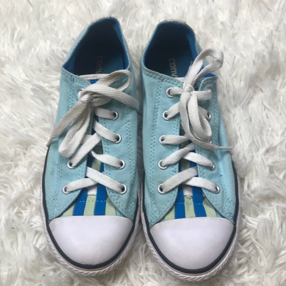 Converse blue shoes size 4y